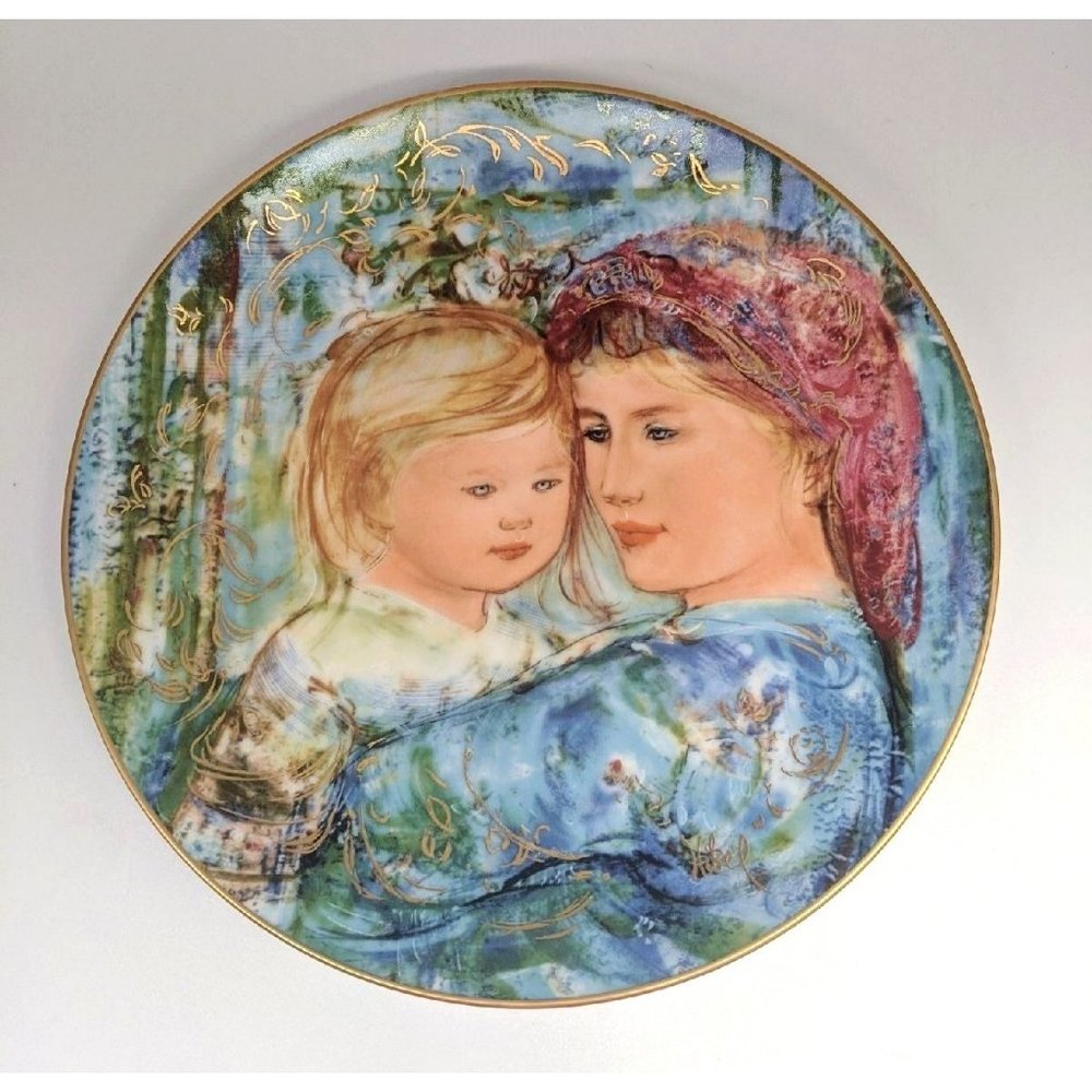 Edna Hibel Mothers Day Plate 1991